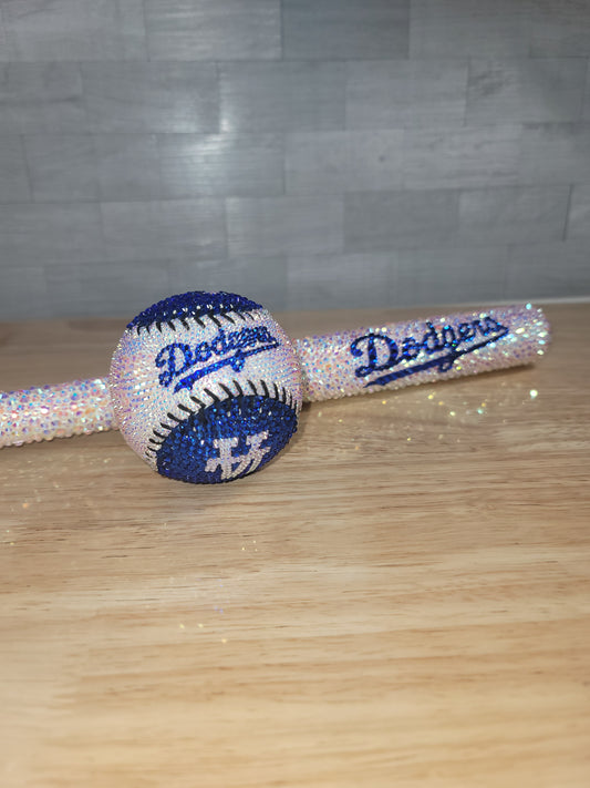 Sports Baseball & Small Slugger Bat